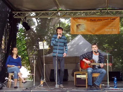 Cihlafest: Filtr a Zuzka Macáková na Slapech